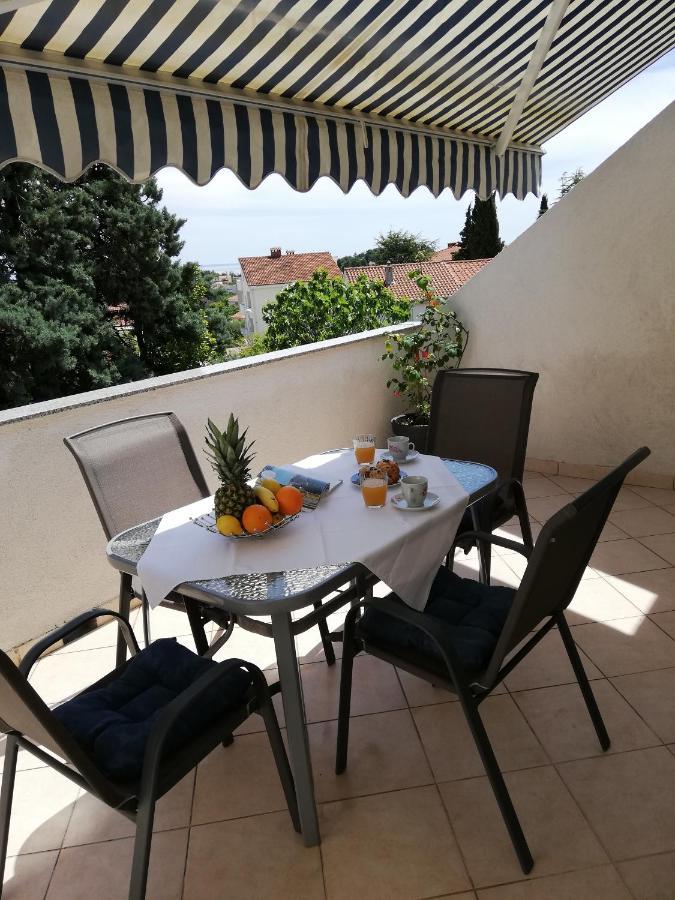 Apartment Marija Krk Town Bagian luar foto