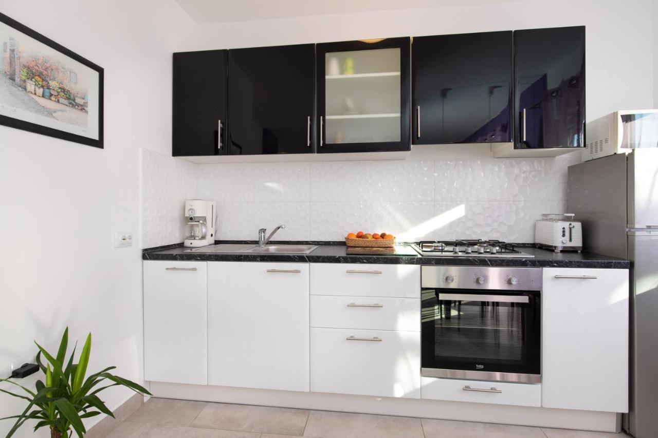 Apartment Marija Krk Town Bagian luar foto